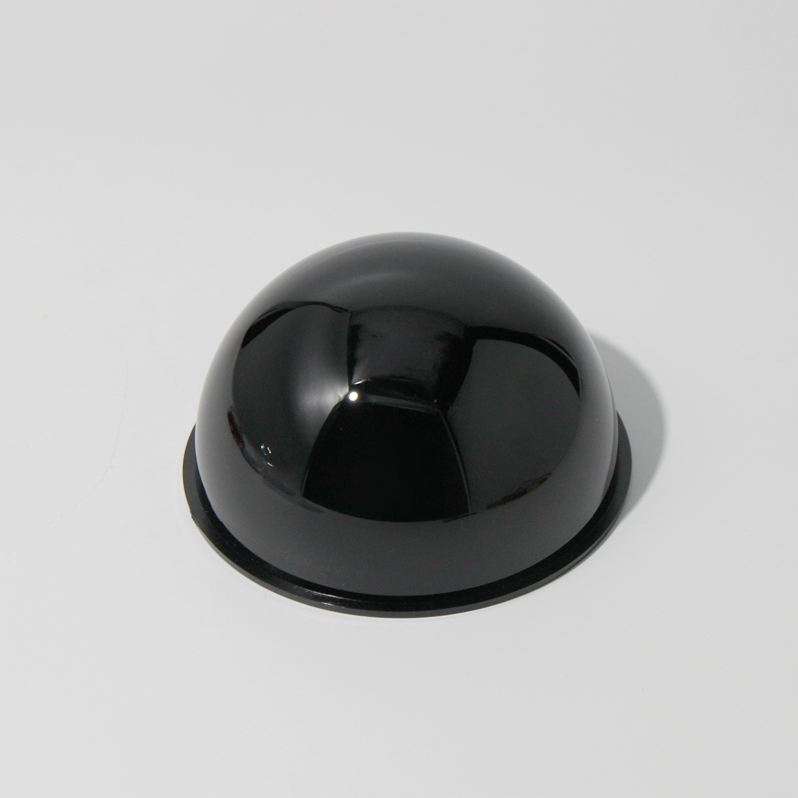 High Quality 900nm Hardened PC Material Black Flange Dome Lens